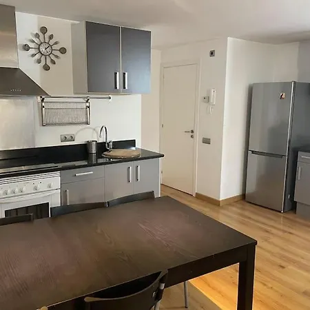 - Piso Centrico Y Muy Luminoso Apartamento