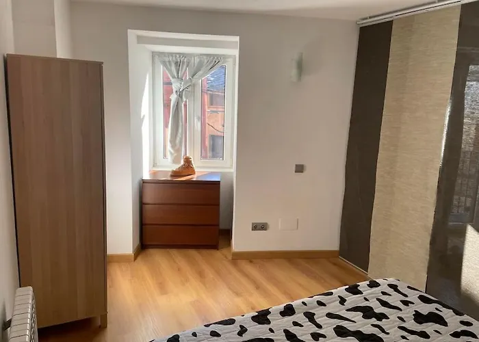 - Piso Centrico Y Muy Luminoso Apartman Llivia